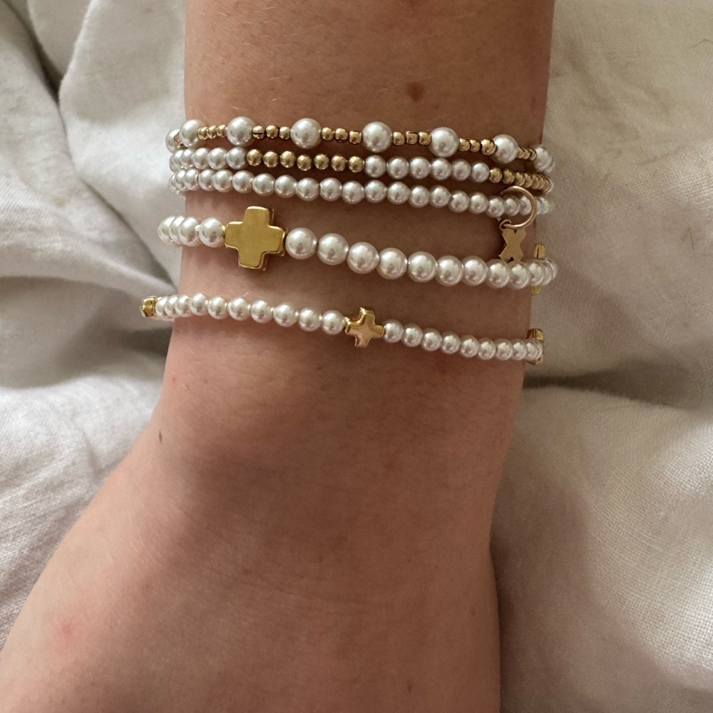ENewton White Pearl bracelet with Gold Cross Accents